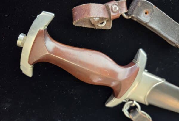 Early NSKK Dagger w/Hangers (32778) - Image 7