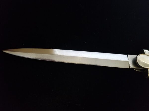 Red Cross Leader Dagger with Hangers (32501) - Image 3