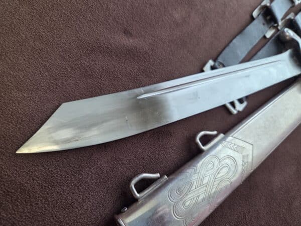 RAD Leader’s Dagger by Alcoso w/hangers (32658) - Image 4