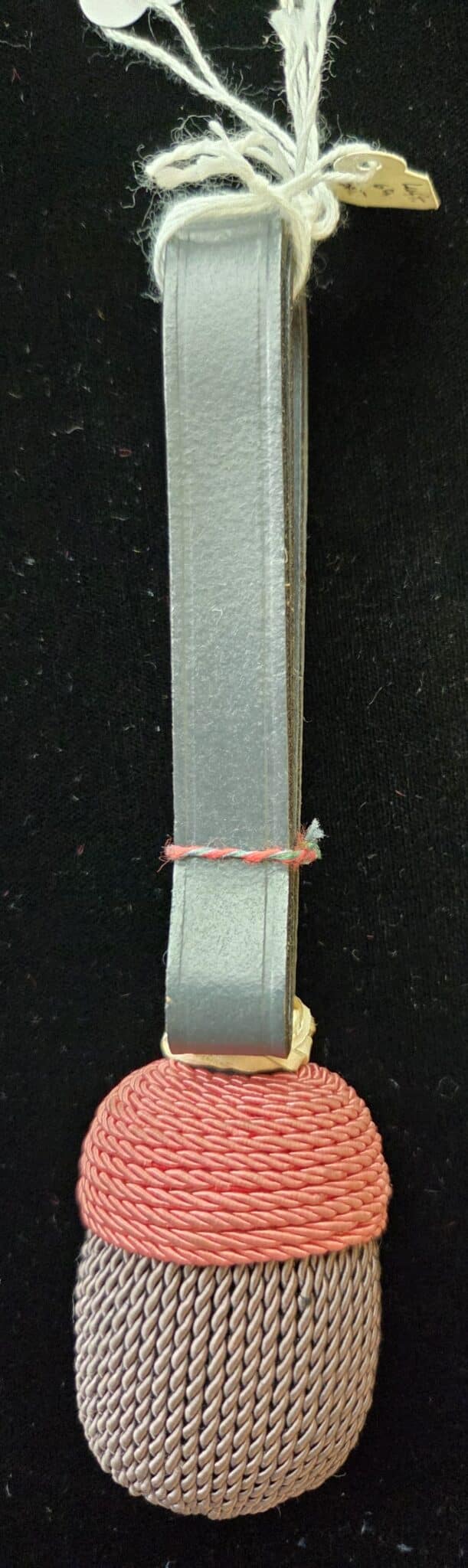 Unissued Army Sword and Luftwaffe Bayonet Faustriemen (32671) - Image 7