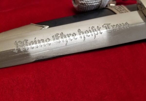 Early Chained SS M33 Dagger by Boker with Portepee (32817) - Image 11