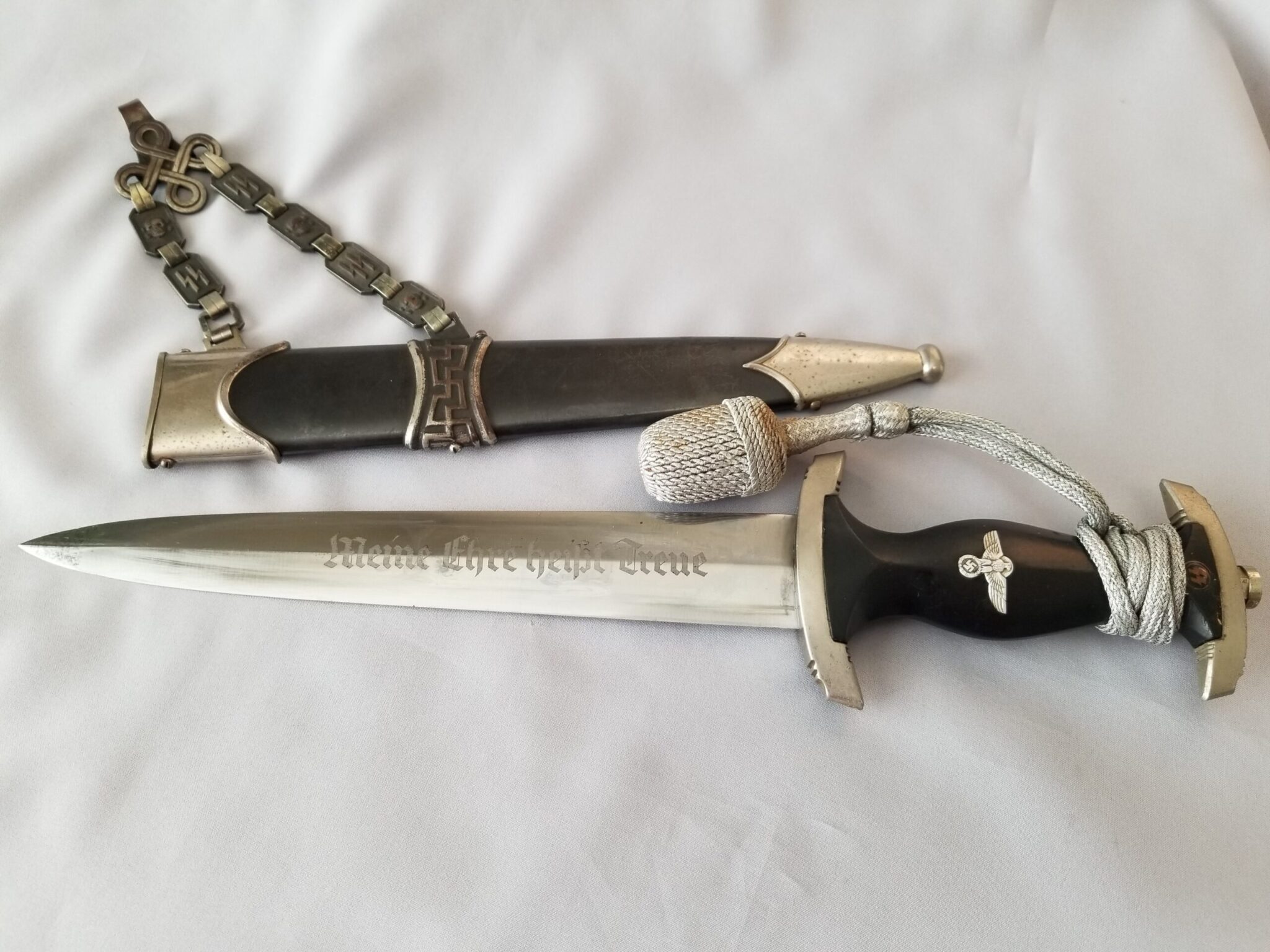 Chained SS Dagger with Portepee (32827) - Image 2