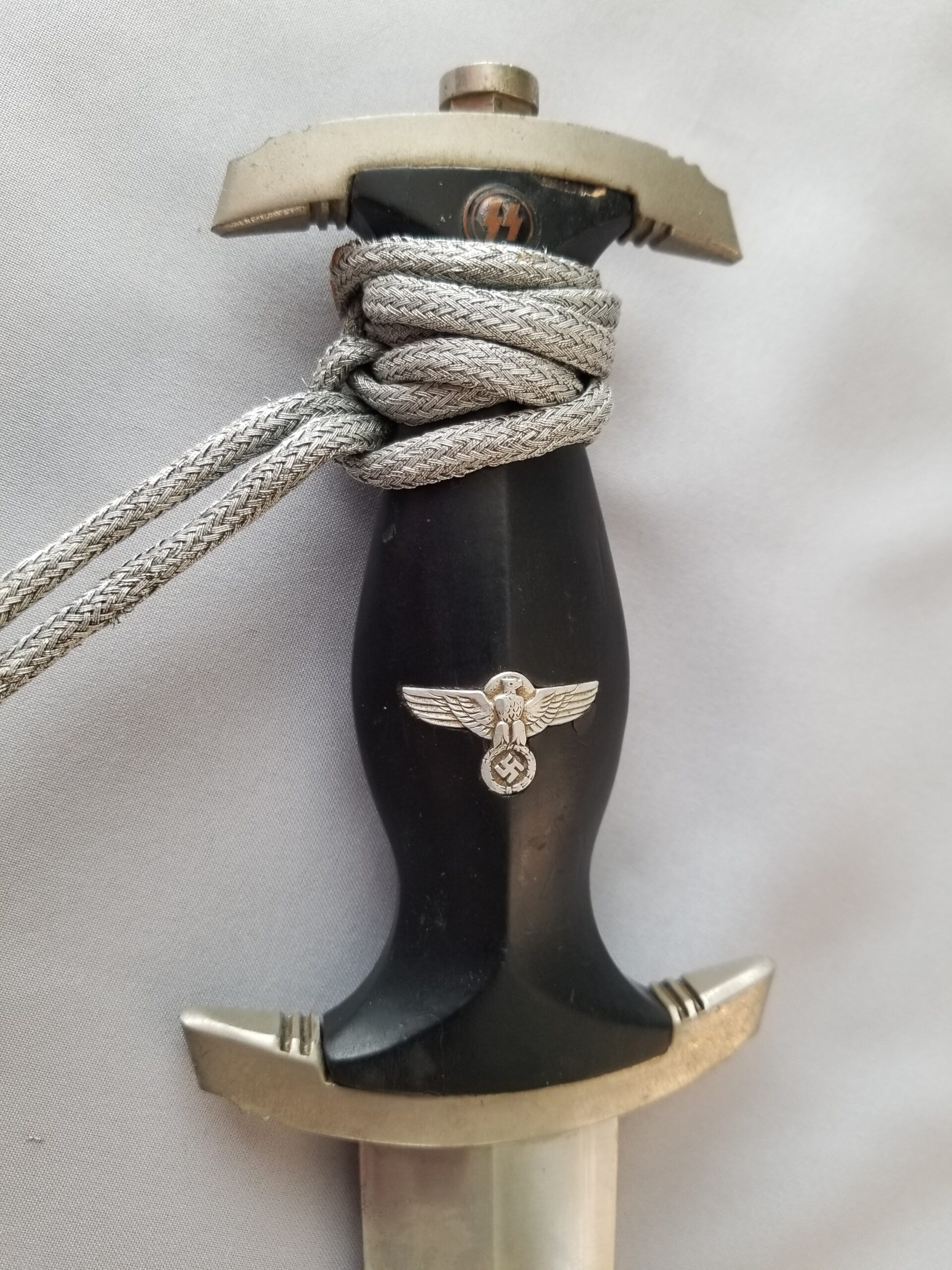 Chained SS Dagger with Portepee (32827) - Image 4