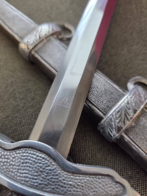 2nd Model Luftwaffe Dagger by Robt Klaas (31136) - Image 7