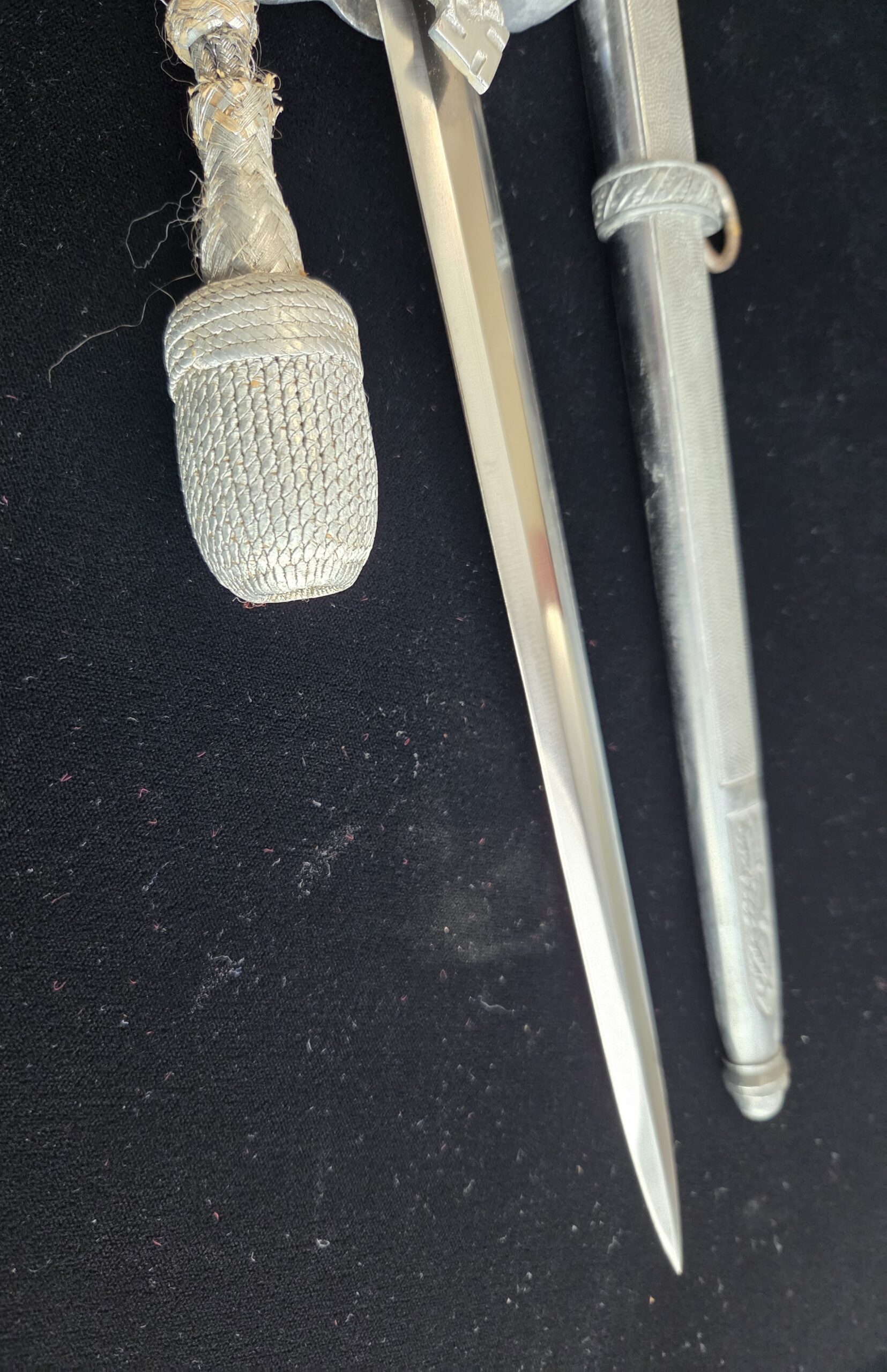 2nd Model Luftwaffe Dagger by Carl Eickhorn (32863) - Image 9