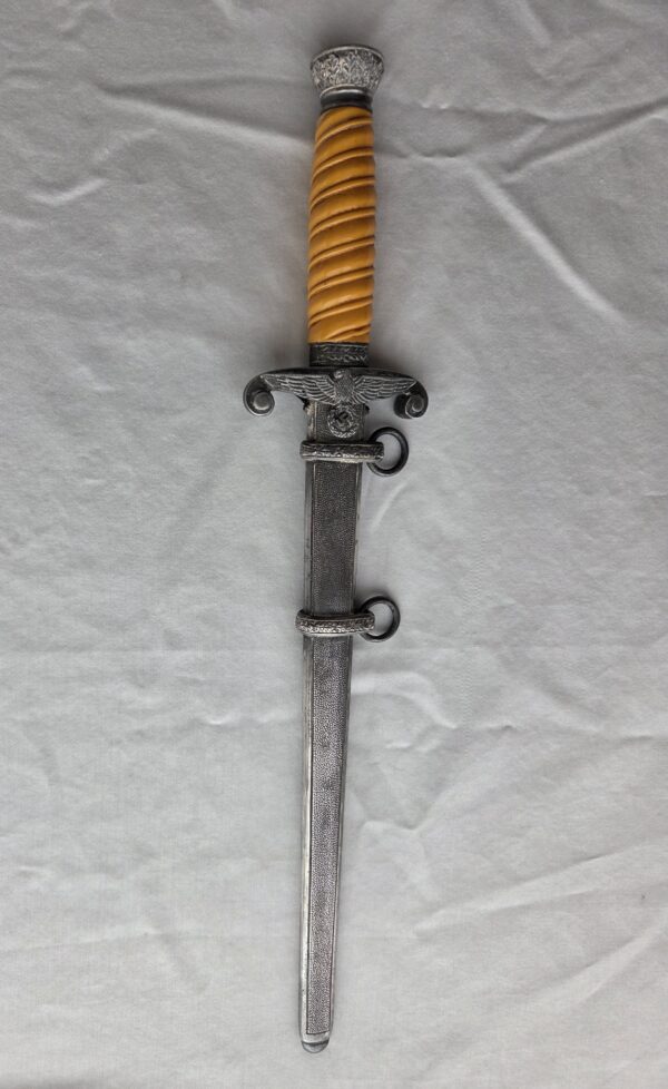 Army Dagger by E. Pack & Sohne (32864)