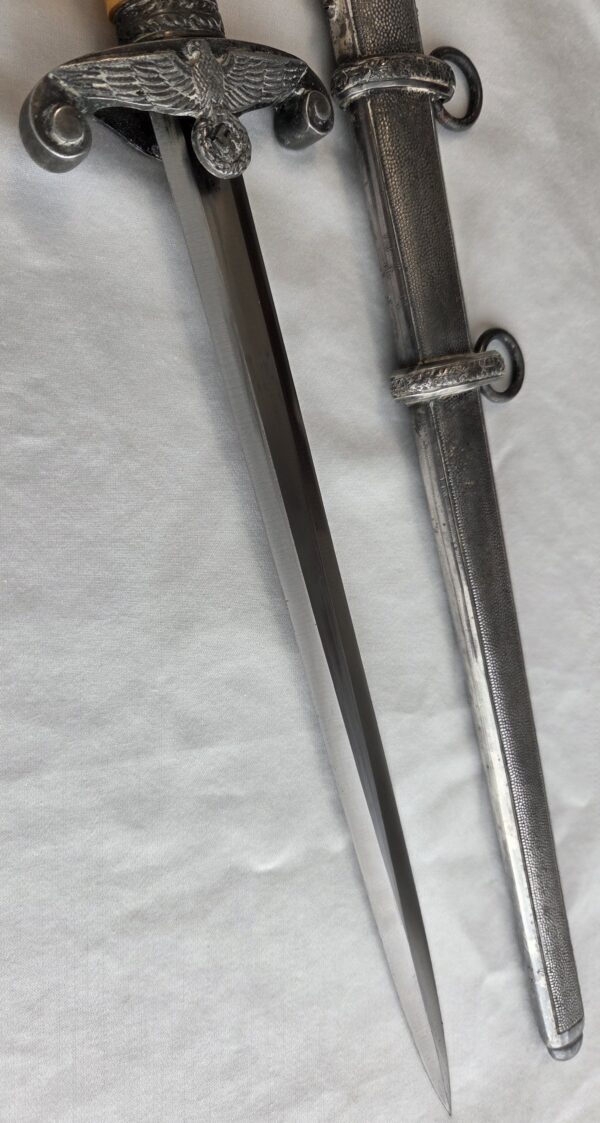 Army Dagger by E. Pack & Sohne (32864) - Image 10