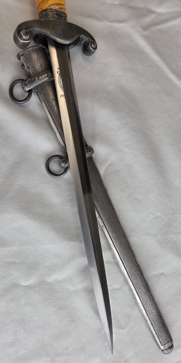 Army Dagger by E. Pack & Sohne (32864) - Image 9