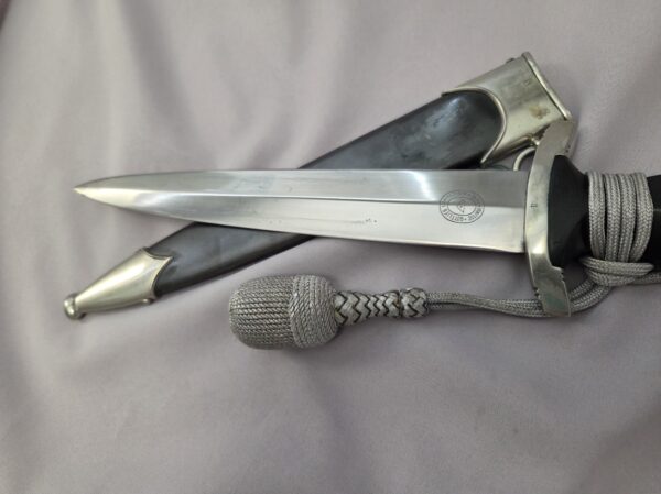 Early SS Dagger by Gottlieb Hammesfahr with Portepee (32880) - Image 6