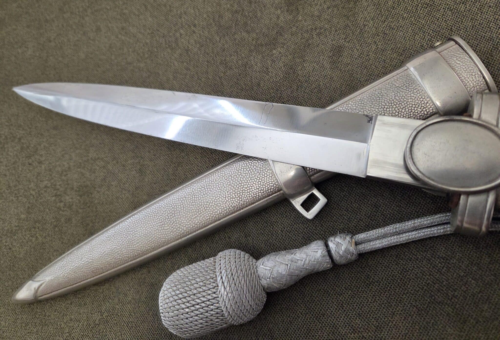 Red Cross Leader with Portepee (32883) - Image 4