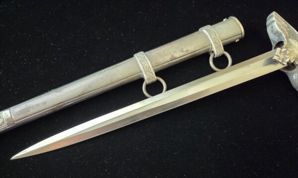 2nd Model Luftwaffe Dagger by Alcoso with Portepee (33005) - Image 4