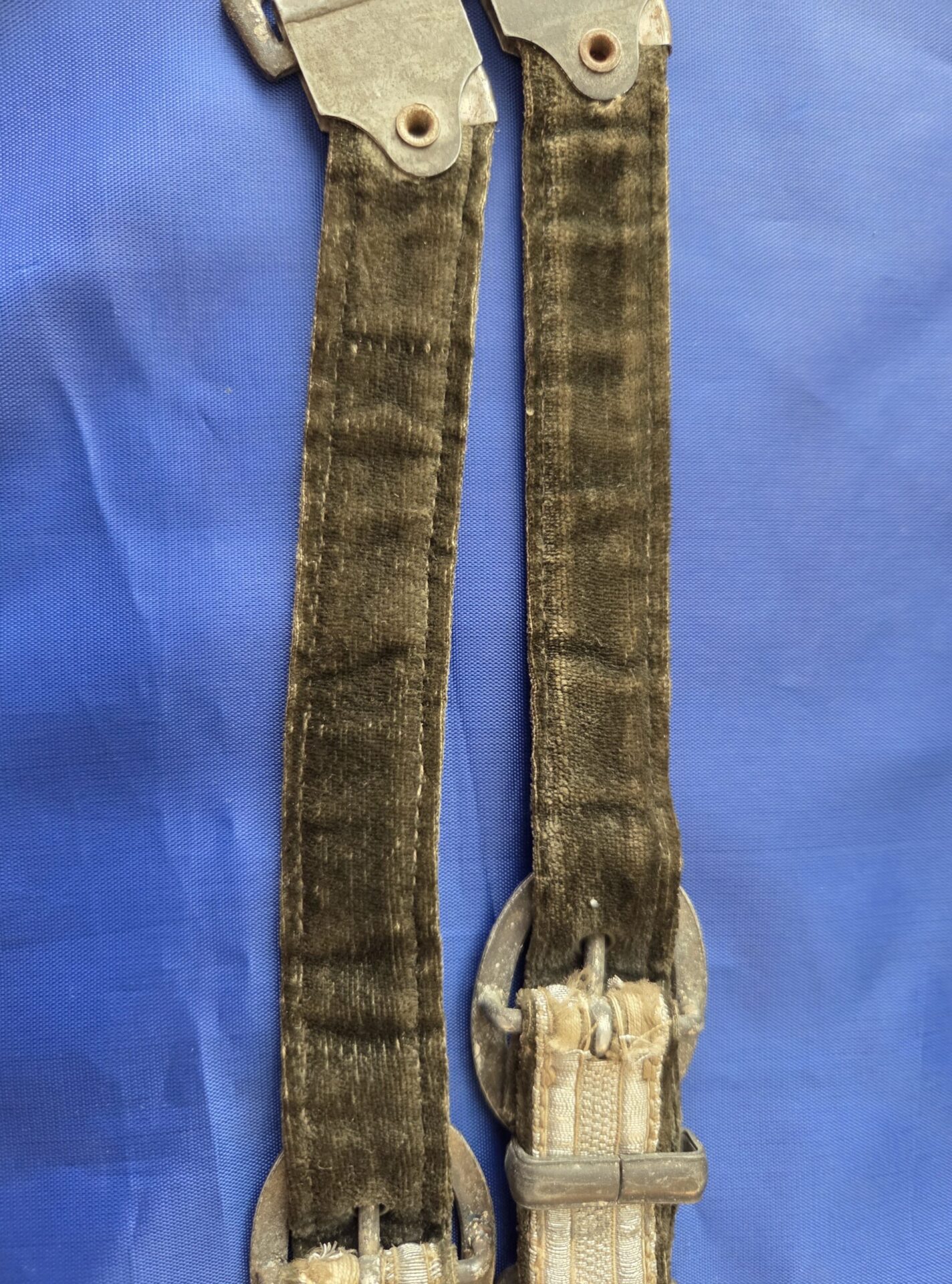 Super Deluxe Army Hangers with Metal Tabs (33038) - Image 3