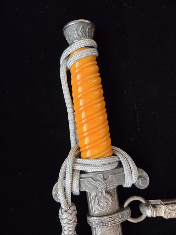 Army Officers Dagger by F. W. Holler with Pommel and Hangers (33041) - Image 16