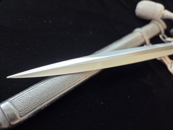 Army Officers Dagger by F. W. Holler with Pommel and Hangers (33041) - Image 13