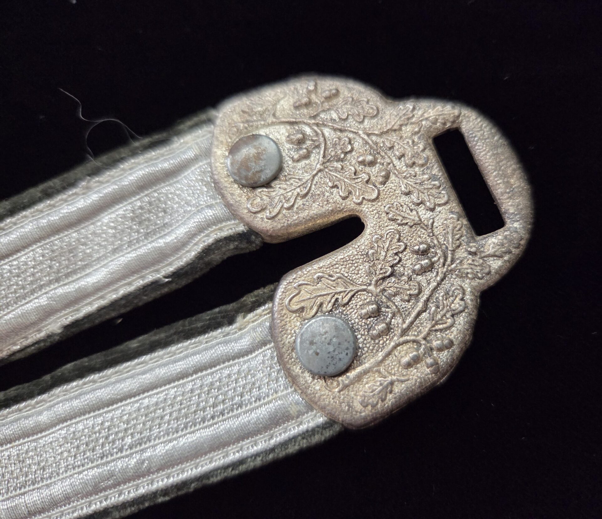 Army Officers Dagger with Voos Double Etched Blade and Deluxe Hangers (33054) - Image 8