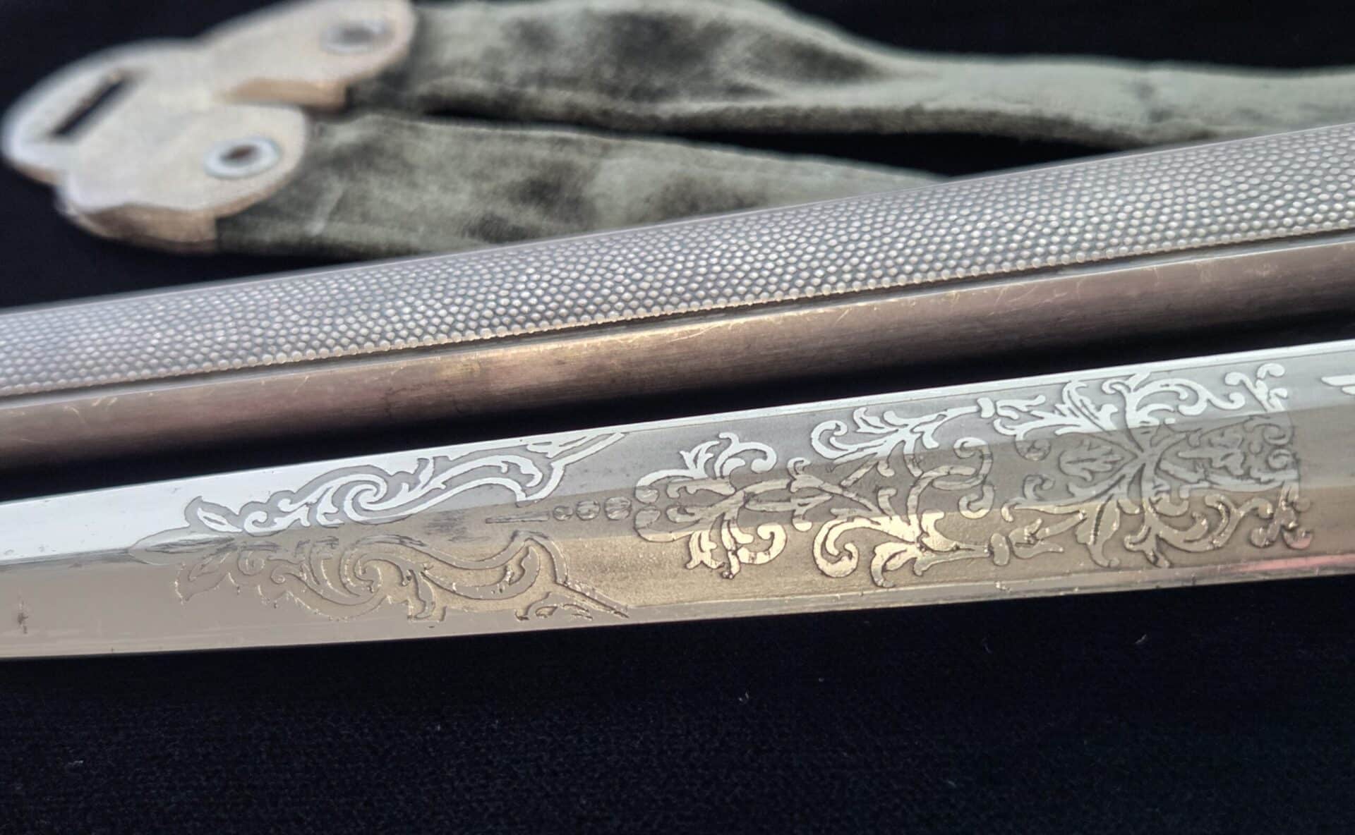 Army Officers Dagger with Voos Double Etched Blade and Deluxe Hangers (33054) - Image 21