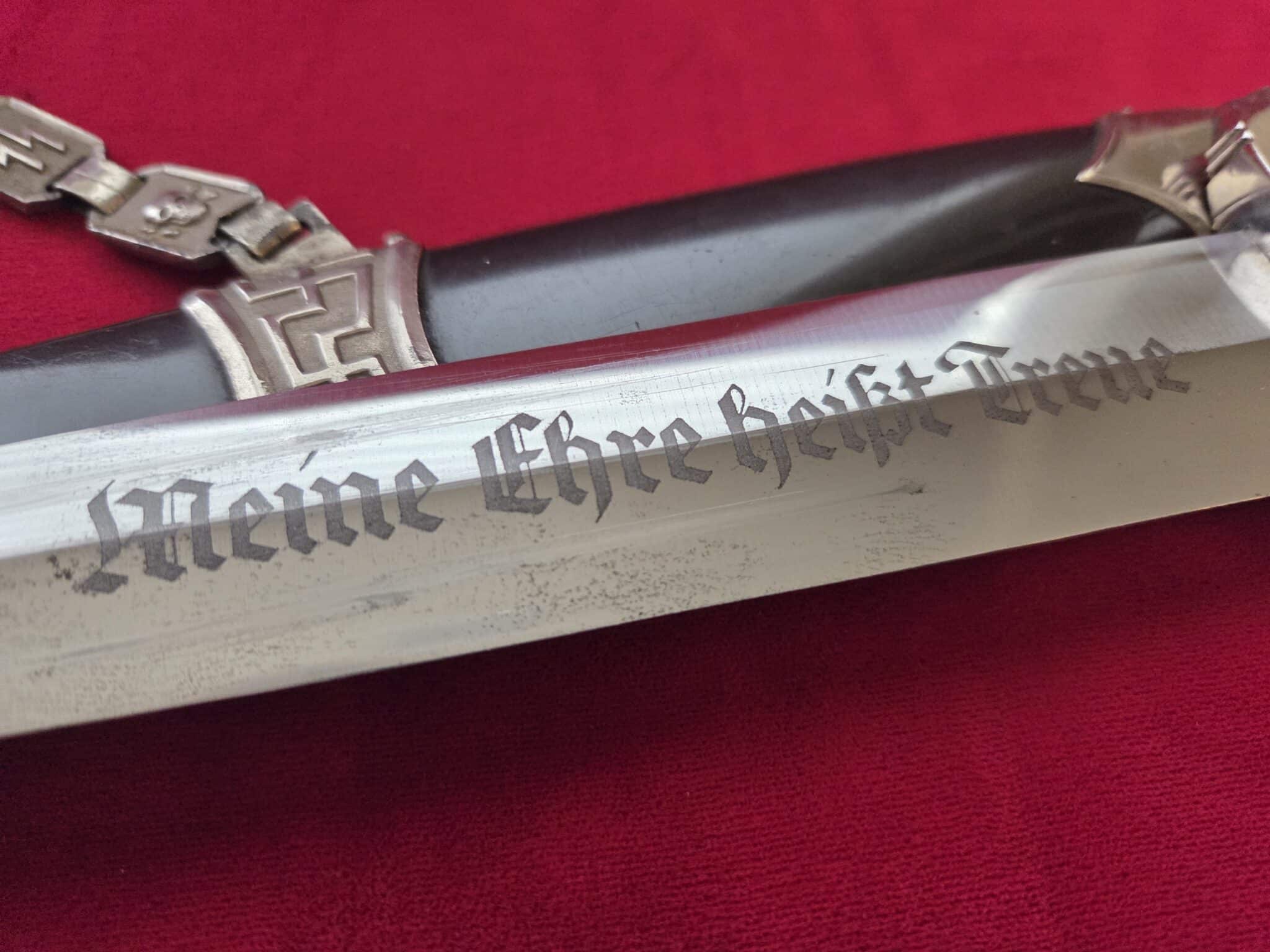 Late Model Chained SS Dagger (31855) - Image 19