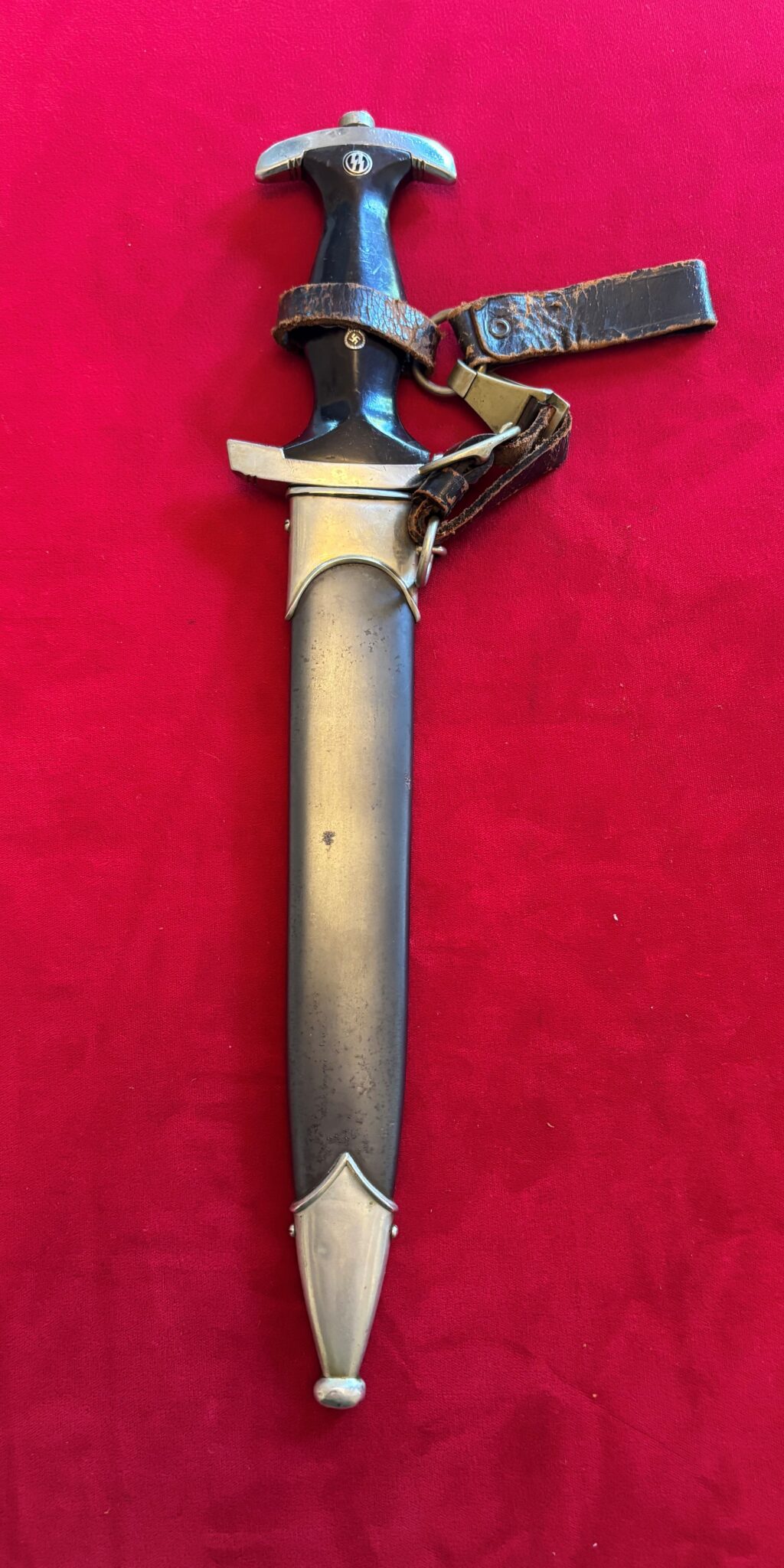 M33 SS Dagger with Hanger and Belt Loop (095)