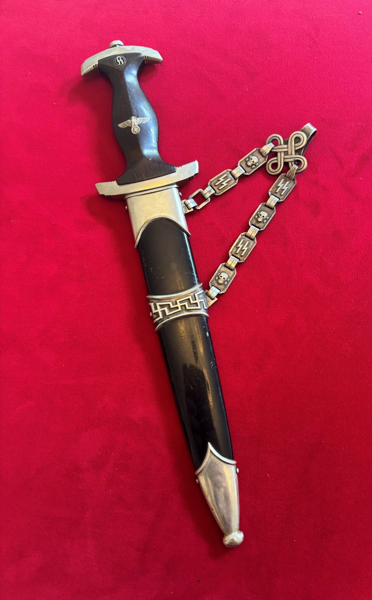 Rare Chained SS Dagger by Gottlieb Hammesfahr (096)