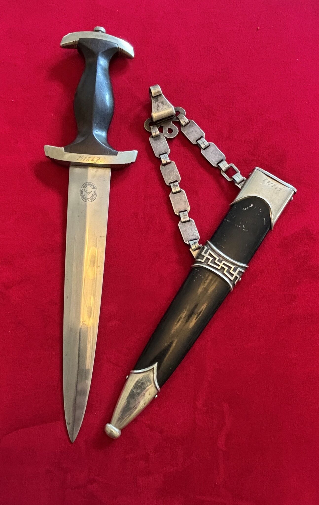 Rare Chained SS Dagger by Gottlieb Hammesfahr (096) - Image 10