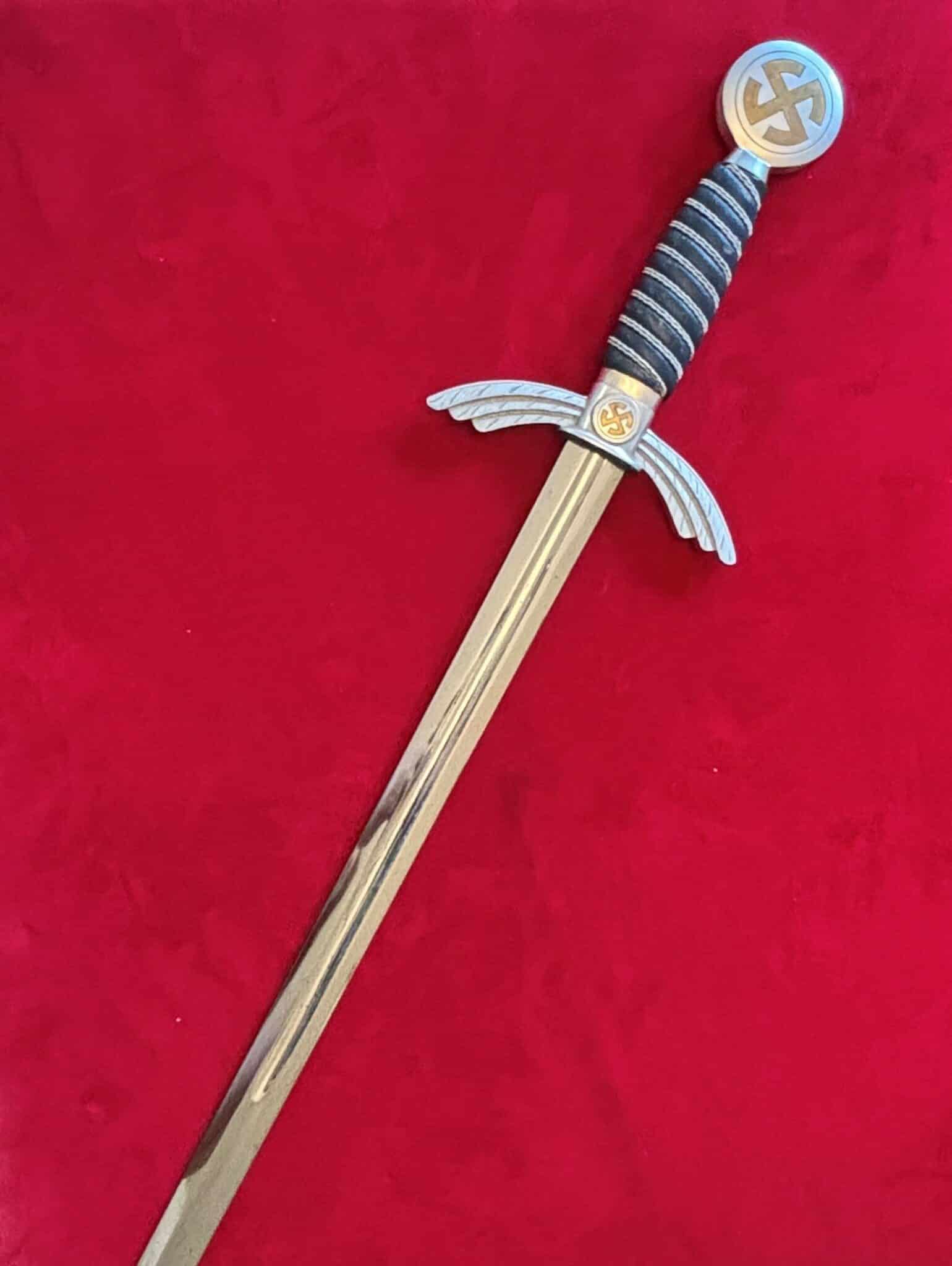Luftwaffe Officers Sword by SMF (107) - Image 10