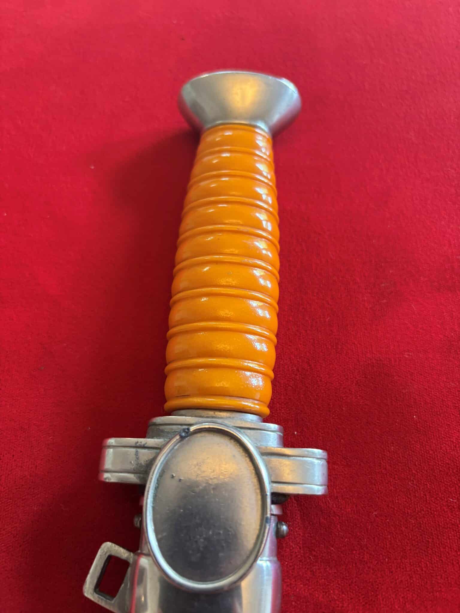 Red Cross Leader's Dagger, No Maker (105) - Image 2