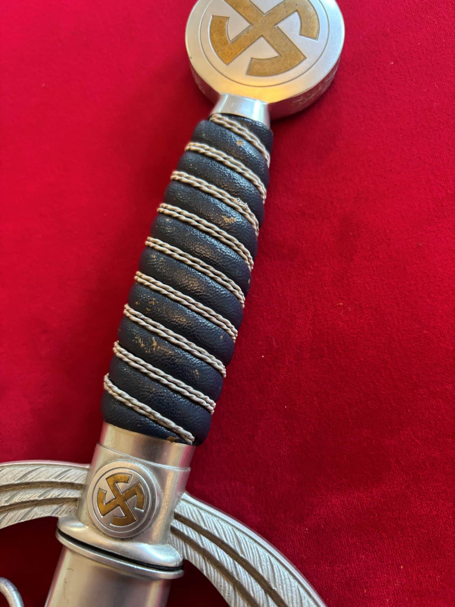 Luftwaffe Officers Sword by SMF (107) - Image 2