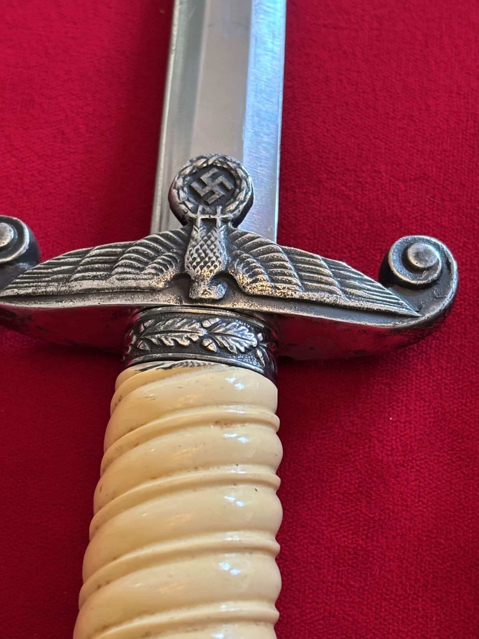 Army Dagger by Alcoso (064) - Image 8