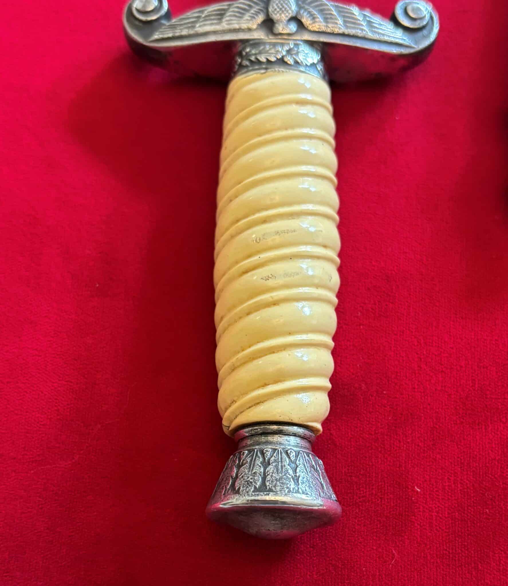 Army Dagger by Alcoso (064) - Image 9
