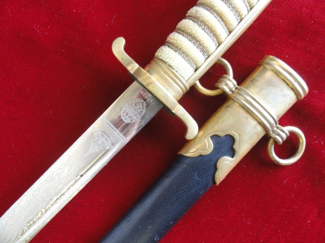 Royal Thai Navy Dagger w/Double-Etched Blade (#26785)