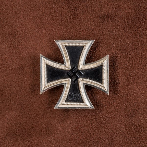 Cased Third Reich Iron Cross First Class (#29181)