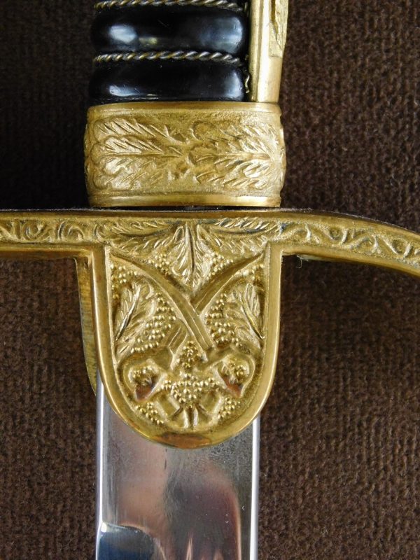 Third Reich Army Cavalry Lion Head Sword w/RARE/UNIQUE Reverse Langet (#29561)