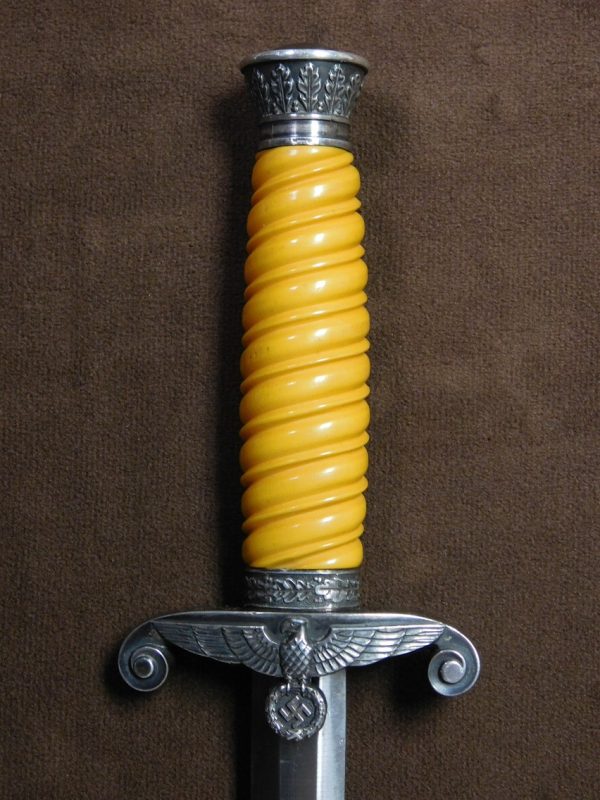 Army Dagger (#29618)
