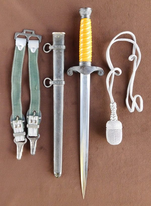 Army Dagger w/Hangers and Portepee (#29886)