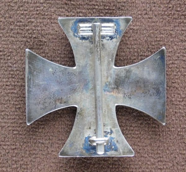 Cased World War I 1914 Silver Iron Cross  (#29890)