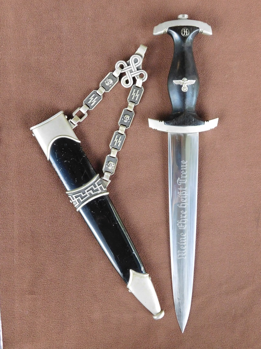 Beautiful Condition Early 1936 SS Chained Dagger (#30200)