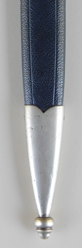 Early 1st Model Luftwaffe Dagger w/Portepee & Variation Scabbard (#30347)