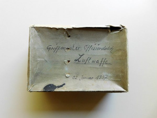 Rare Eickhorn Factory Box of 2nd Model Luftwaffe Test Grips (#30620)