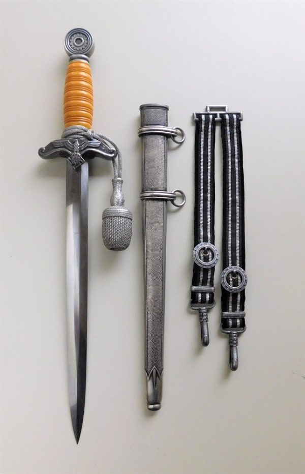 TENO Officer’s Dagger with Hangers and Portepee (#30772)