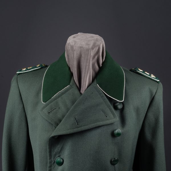 Third Reich State Forestry Official’s Service Uniform w/Aiguillette, Belt, Holster & Deluxe Senior Forestry Hirschfänger (#50094) 