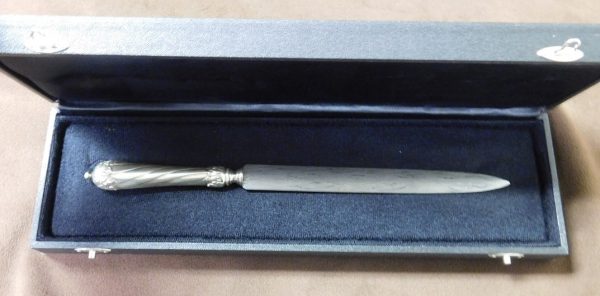Paul Mueller Custom-Made Damascus Knife (#9074)