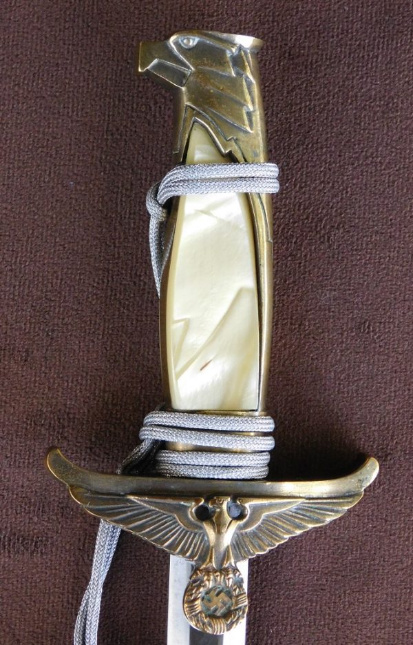 Gold Government Official’s (RMBO) Dagger (#30078)